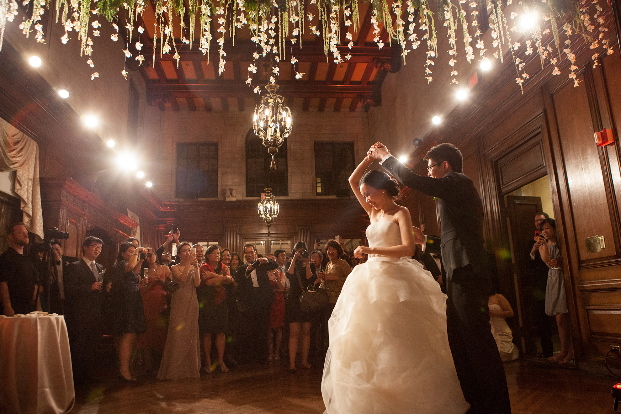 Wedding Dance in the charming Mansion