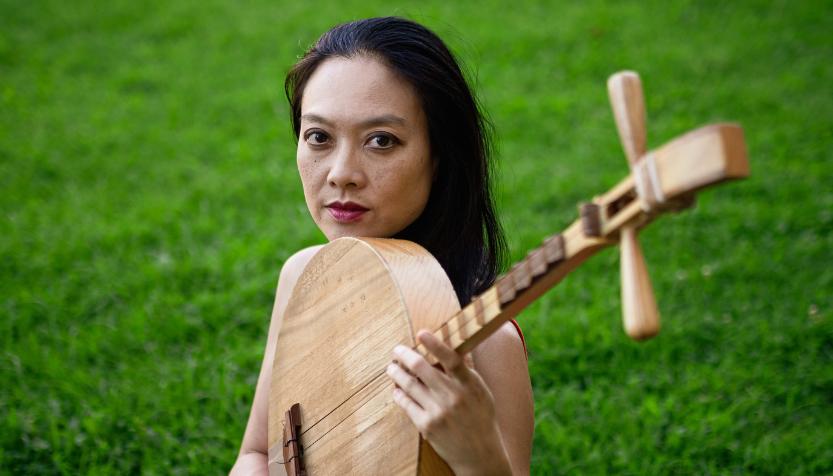 Jen Shyu With Lute