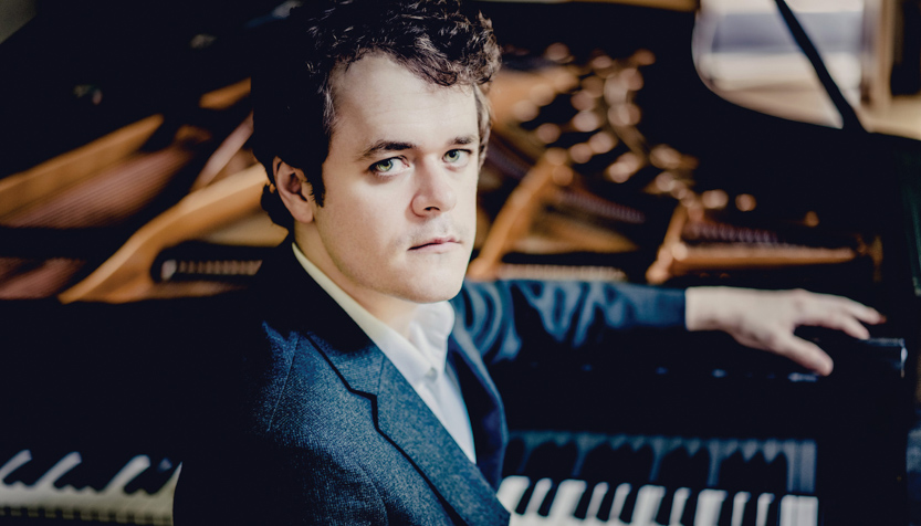 21 Grosvenerperformsbeethoven Credit Andrej Grilc 833X476