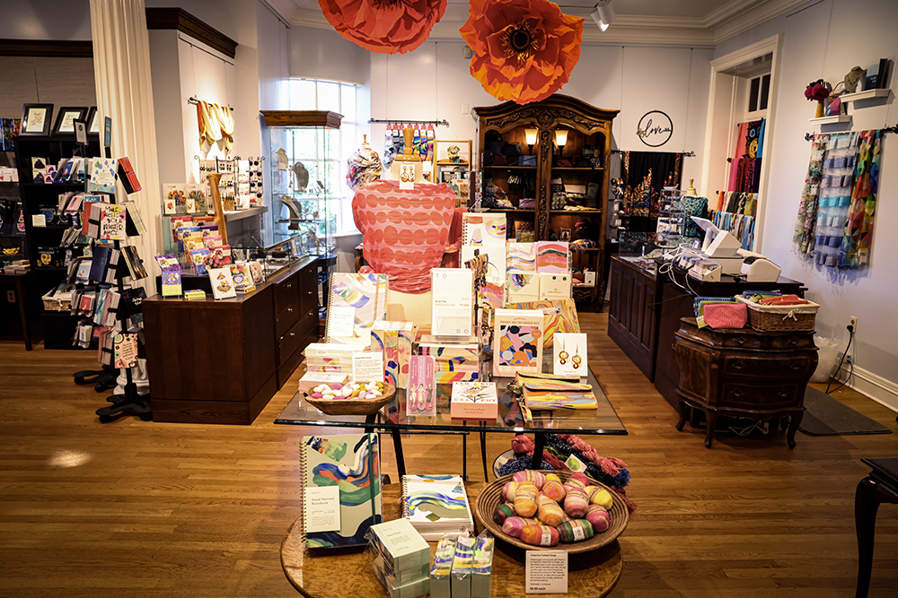 Gift Shop Display2