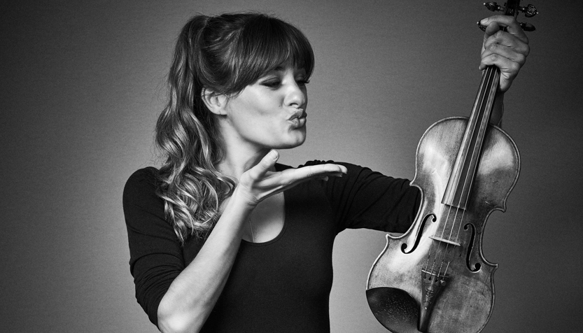 16 Benedetti Performs Marsalis Nicola Benedetti 8 © Andy Gotts 833X476